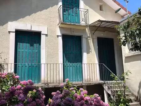 location maison de ville