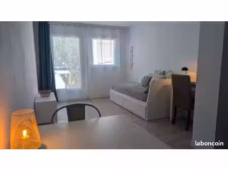 ​suite meublée en duplex 42m² – bail mobilité (janv. à mi-avril) – lagord / la rochelle