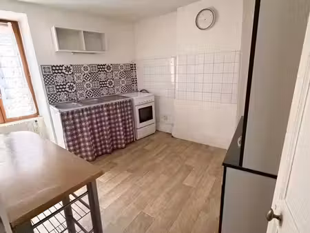 ? à louer – appartement 65 m² – 2 chambres – centre-ville de va