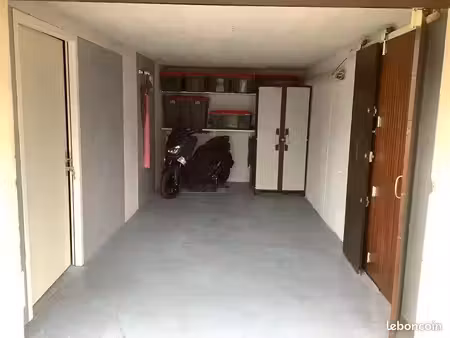 loue garage argelès
