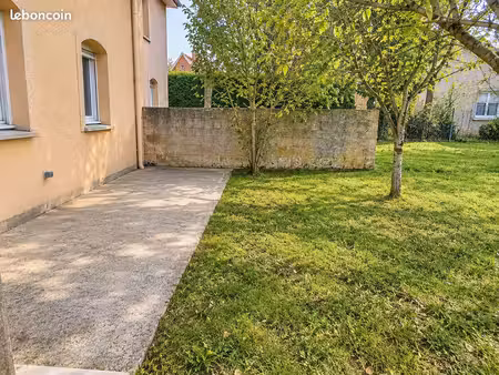 appartement duplex 84 15 avec jardin