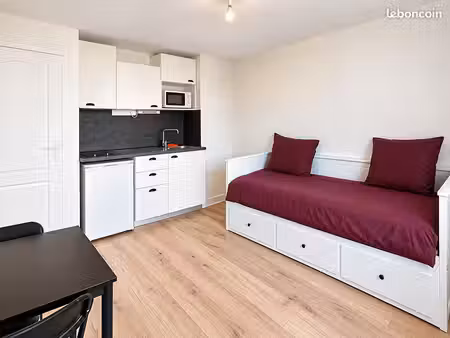 studio 1 pièce 17 m²