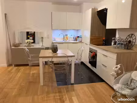 appartement 3 pièces 60 m² étage 3/5