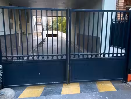 box  parking