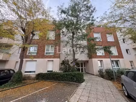 studio 1 pièce 25 m²