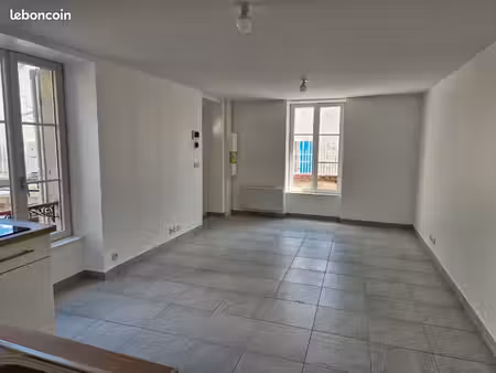 studio à louer en plein cœur d'orry la ville