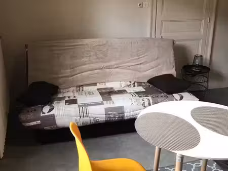 studio 18 m2 meublé centre de pouzauges