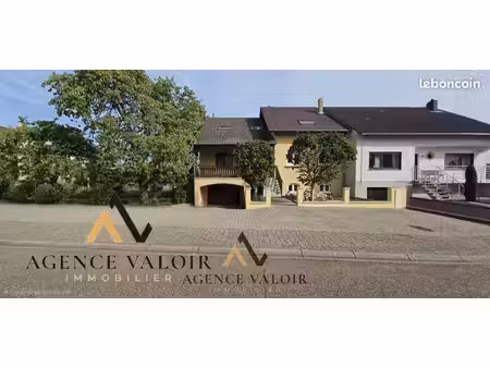 maison 8 pièces 211 m²