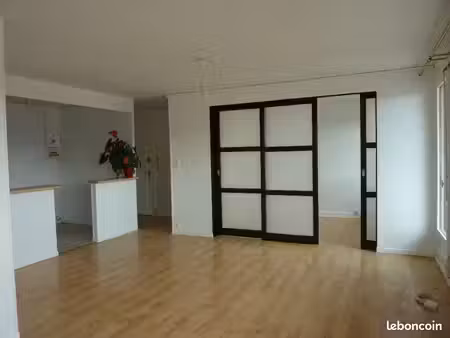 superbe 5p 67m² balcon à clermont coloc possible