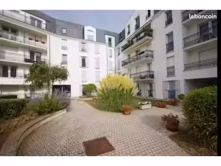 t2 49m2 centre balcon parking