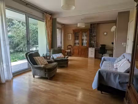 appartement rez-de-jardin àtassin la demi lune 4 pièce(s) 92.89 m2