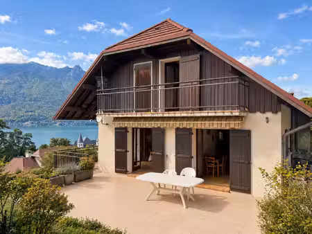 maison de charme sur tresserve - vue sur le lac