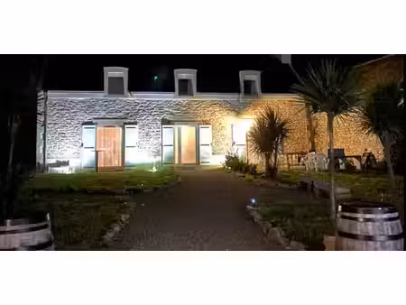 propriété avec jardin saint guenole (29)