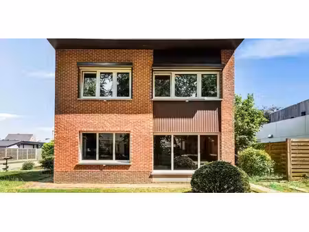 sous option - maison à vendre à noorderwijk avec 3 chambres à coucher
