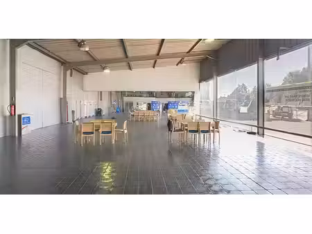 bien commercial à louer à hooglede pour € 2.200