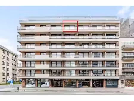 appartement avec vue mer latérale à vendre à wenduine !