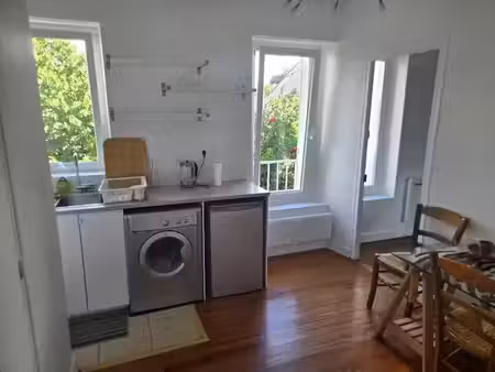 location meublée appartement 2 pièces 26 m² à clamart (92140)  900 €