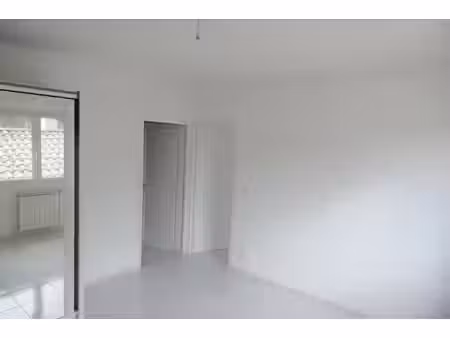 location appartement 3 pièces 94 m² à montpellier (34000)  980 €