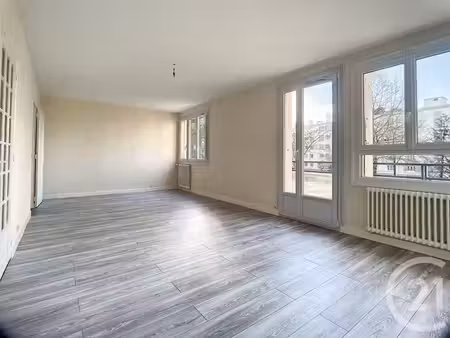 appartement f4 à louer - 4 pièces - 72 m2 - nantes - 44 - pays-de-loire