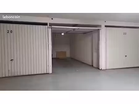 garage – résidence sécurisée – quai de saône