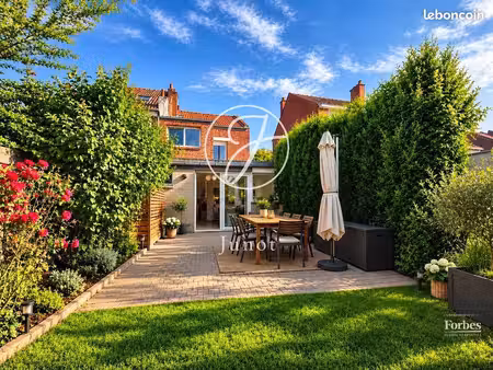 maison 5 pièces 149 m²
