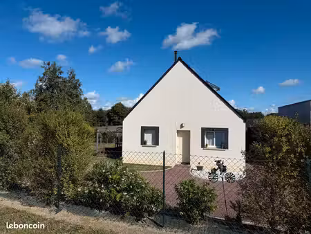 maison contemporaine 2015 – 4 chambres (vie de plain-pied) – dpe b – terrain 550 m²