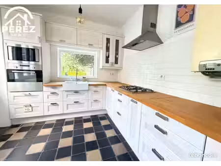 maison 7 pièces 184 m²