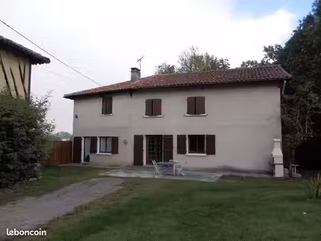 jolie maison de campagne