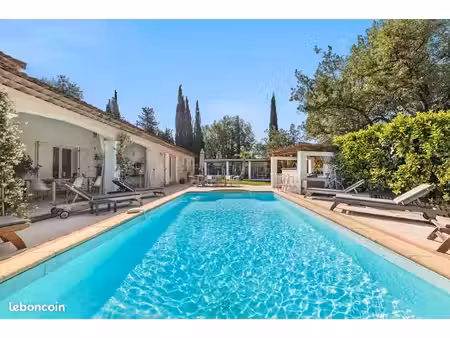 villa 5 mois à louer
