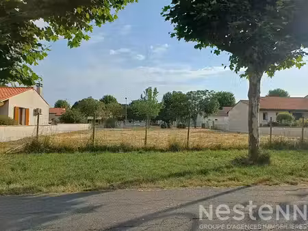 vente terrain 620 m² à saujon (17600)  138 000 €
