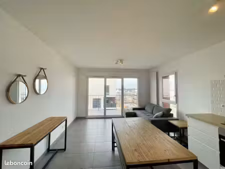 t3 meublé 58 m² – balcon – parking sous-sol – torcy