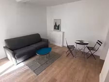 location meublée appartement 1 pièce 26 m² à angers (49000)  590 €