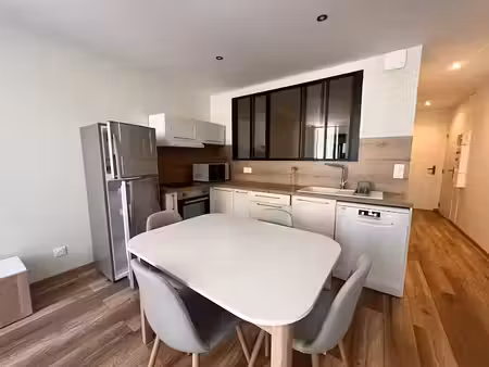location appartement 2 pièces 40.76 m² à lons-le-saunier (39000)  580 €