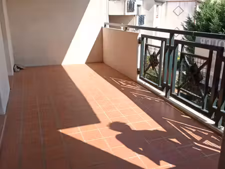 appartement 2 pièce(s) 49 m2 labège - t2 avec terrasse  place de parking