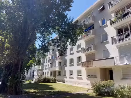 t5 au calme à zola