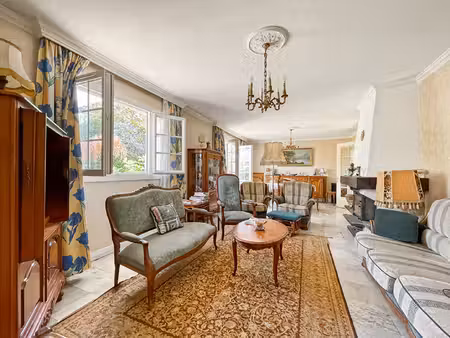 maison melun secteur gare  10 pièces  232 m² au sol