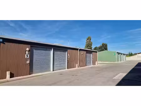 local entrepot depot stockage