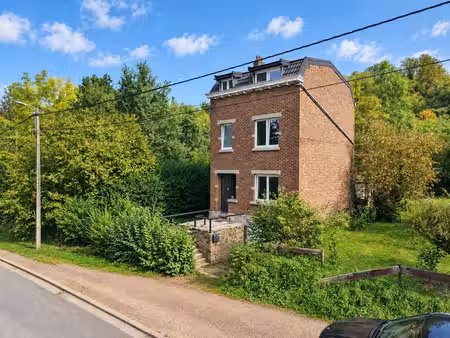 boncelles – maison 4 chambres avec garage et agréable jardin