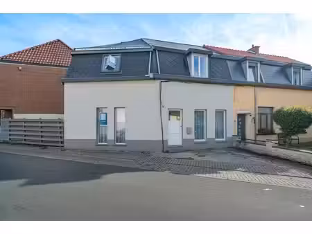 superbe maison unifamiliale rénovée (peb b) avec terrasse