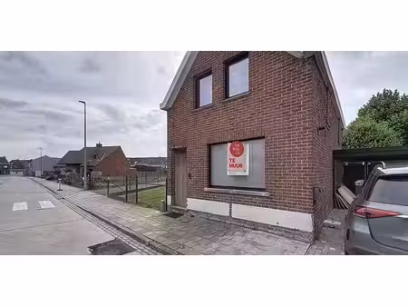 maison à louer à beveren pour € 900 avec 2 chambres à coucher