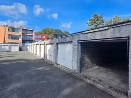 garage à louer anderlecht  rue de l'agronome