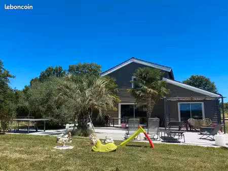 propriété avec dépendance et piscine entre lot et périgord noir