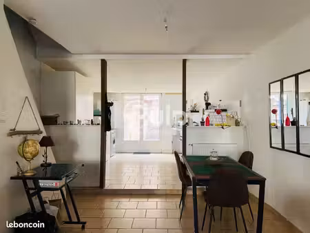 maison 2 pièces 65 m²