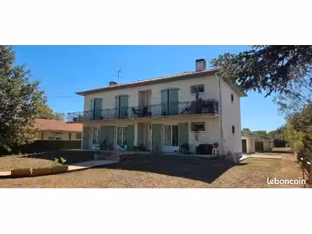 maison 2 appartements+ garages