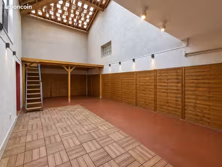 maison de village 125 m² – patio couvert 38 m² – garage – bâtiment indépendant en option