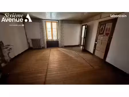 immeuble 5 pièces 201 m²