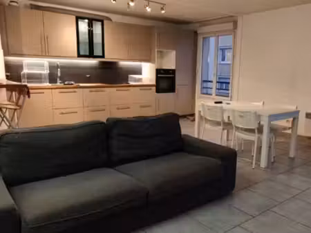 à louer t3 meublé 74m2 + parking bastide