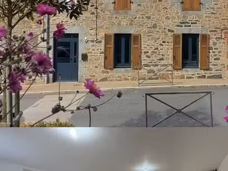 location maison de bourg sans exterieur planguenoual