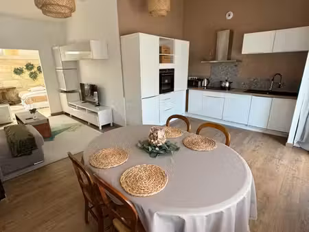 maison de ville 66 m2 meublée sans jardin