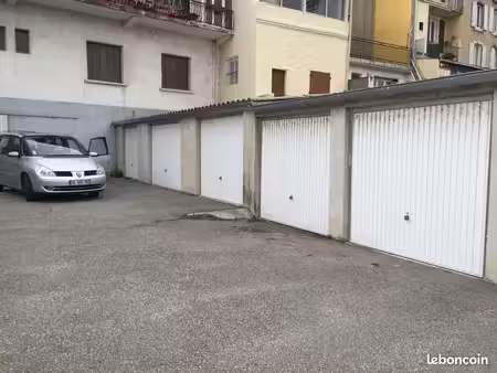 box garage